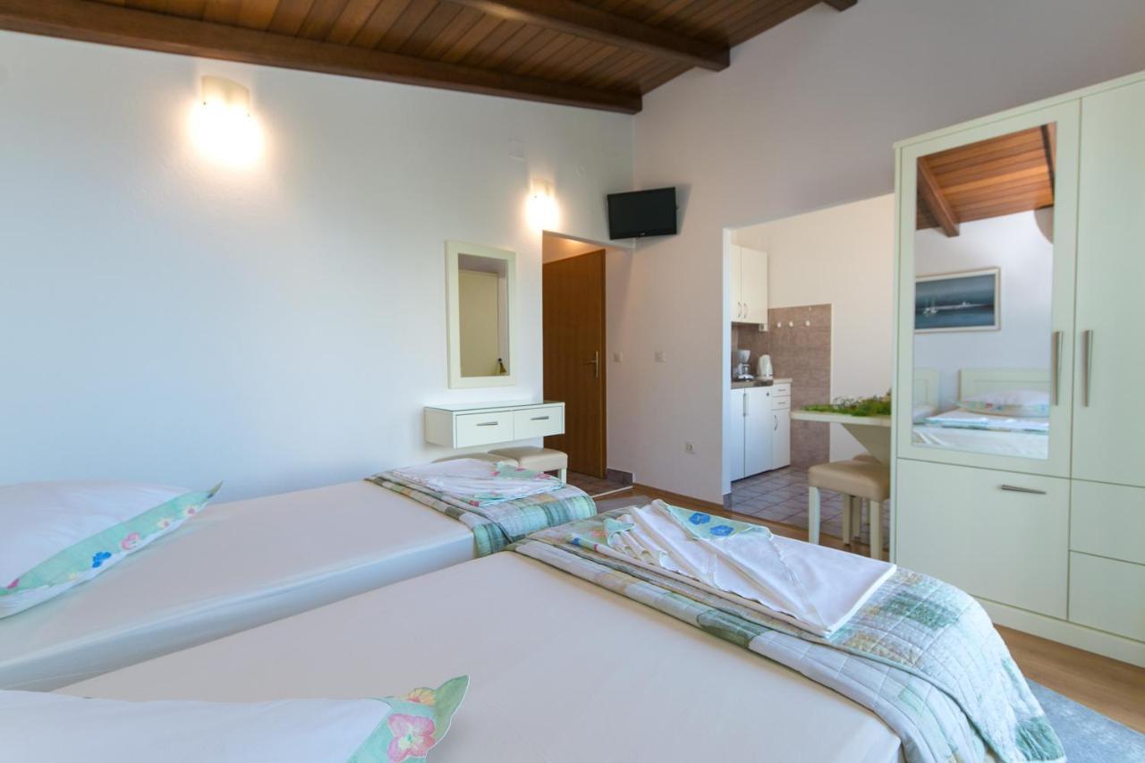 Apartment Brela 2717C Εξωτερικό φωτογραφία